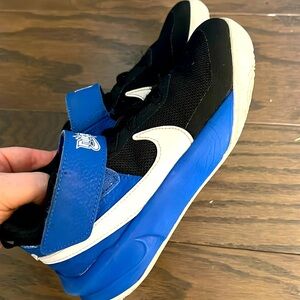 Nike boys sneakers
